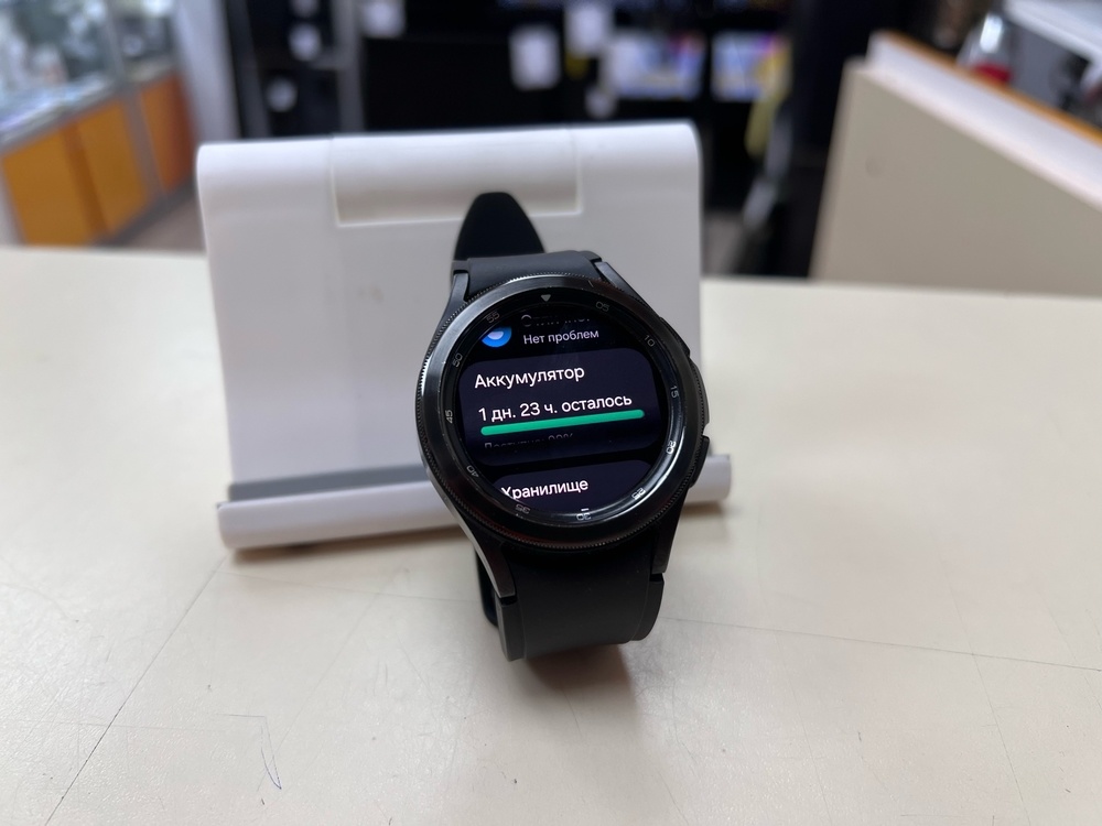 Смарт-часы Samsung Galaxy Watch 4