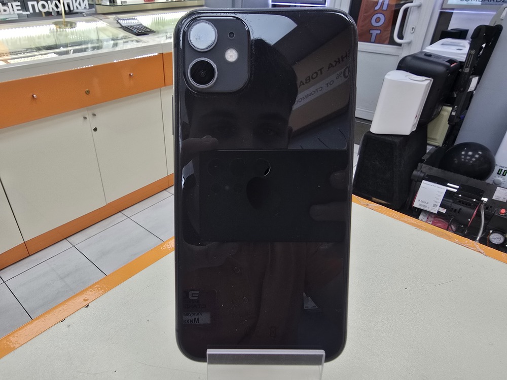 Смартфон Apple iPhone 11 64Gb