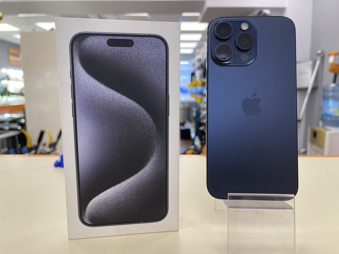 Смартфон Apple iPhone 15 Pro Max 256Gb