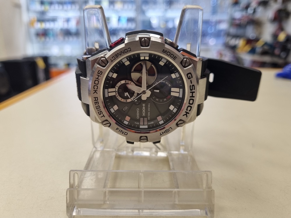 Часы наручные Casio GST B100