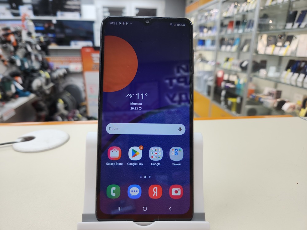 Смартфон Samsung Galaxy M12 3/32