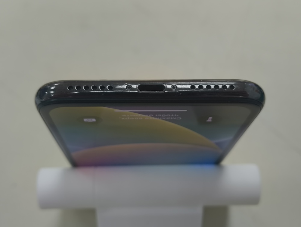 Смартфон Apple iPhone X 64Gb