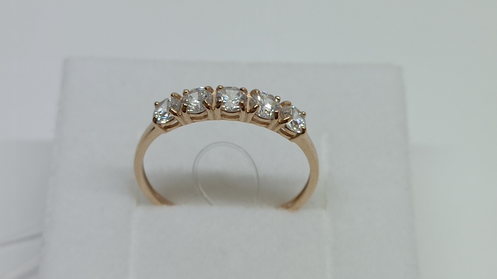 КОЛЬЦО С КАМНЯМИ (Au 585)