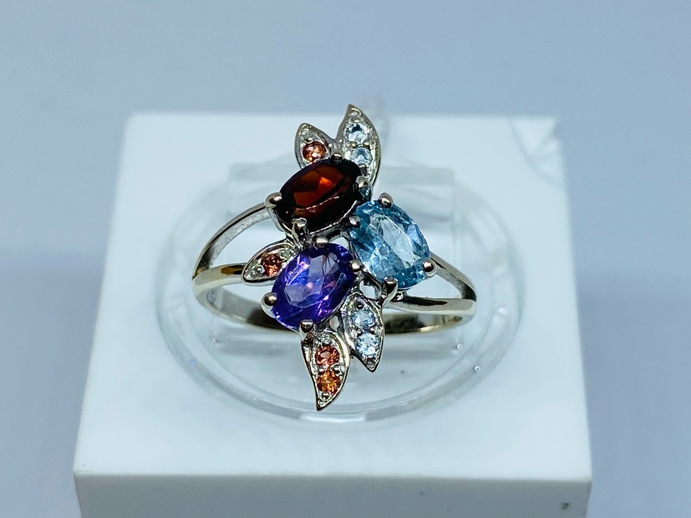КОЛКМИ585 КОЛЬЦО С КАМНЯМИ (Au 585)