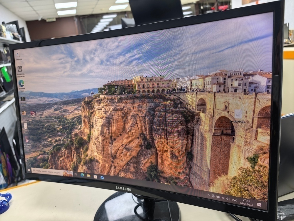 Монитор Samsung C24F390FH;