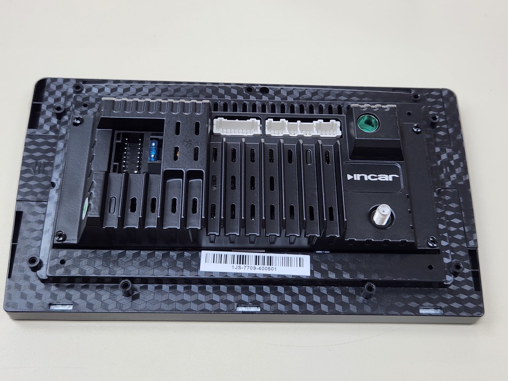 Автомагнитола Incar JS-7709-4