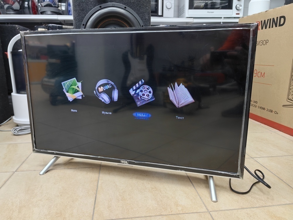 LED Телевизор TCL LED32D2900S