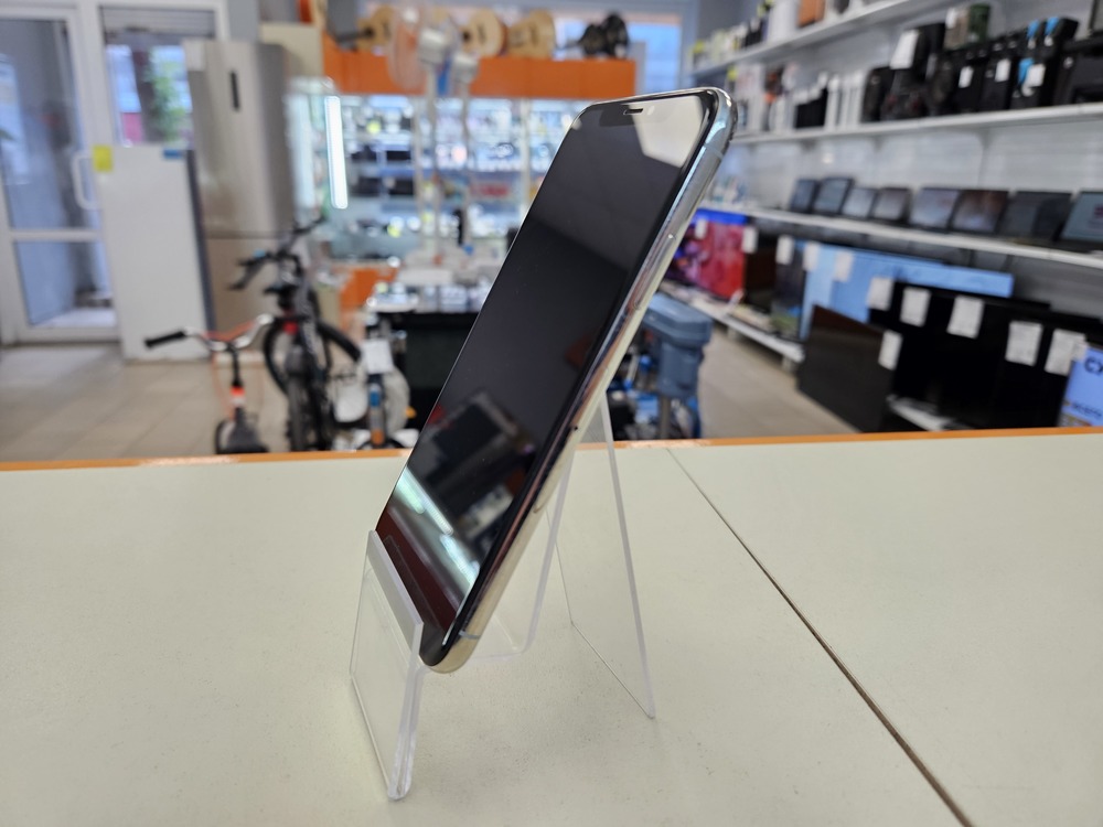 Смартфон Apple iPhone X 64Gb