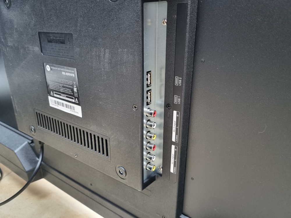 LED Телевизор HI HX-43F01FB