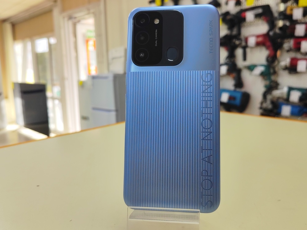 Смартфон Tecno Spark GO 2022 2/32