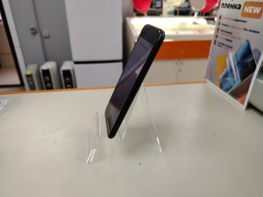 Смартфон Apple iPhone 7 32Gb