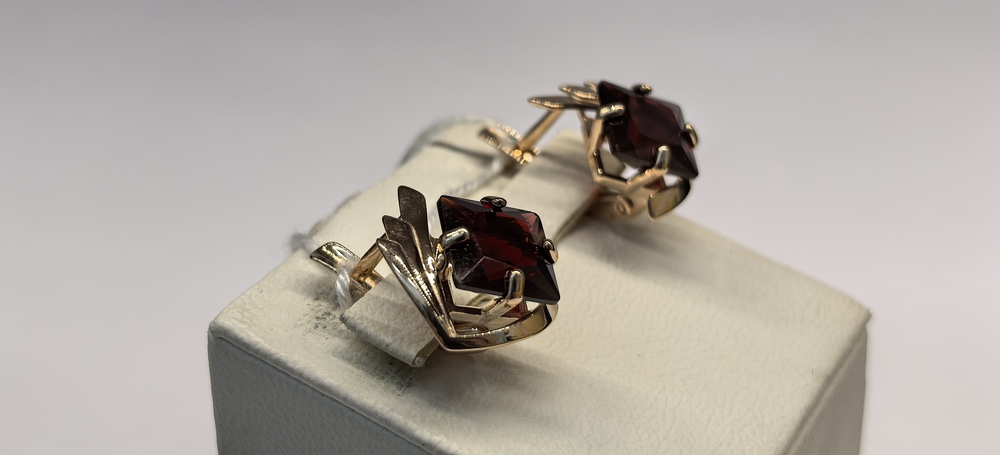 СЕРЬГИ С КАМНЕМ (Au 585)