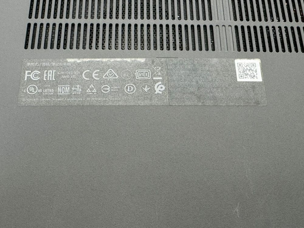 Ноутбук Lenovo; Ryzen 5 3500U, Radeon Vega 8, 8 Гб, 240 Гб, Нет