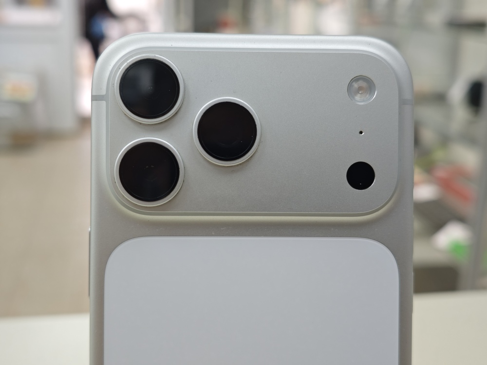 Смартфон Apple Iphone 17 Pro Max 256Gb eSim