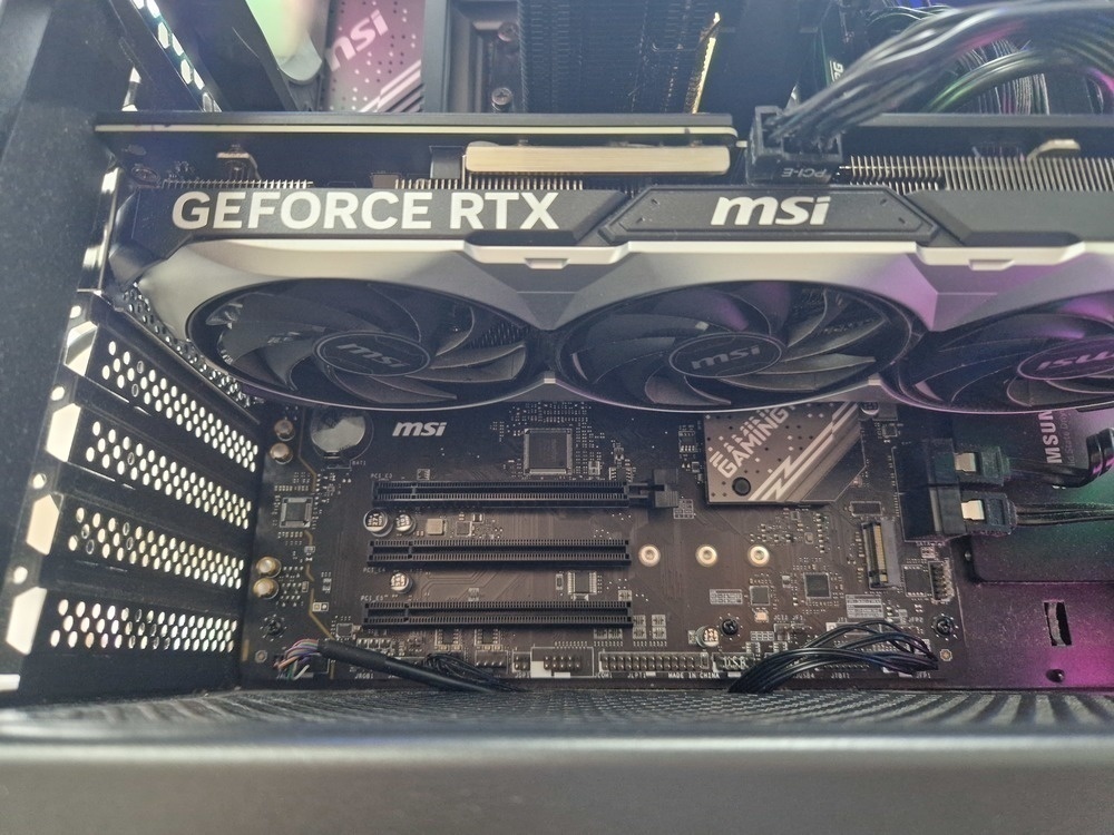 Системный блок Aero Cool; I5-13400F, GeForce RTX 4070, 16 Гб, 500 Гб, 1 Tb