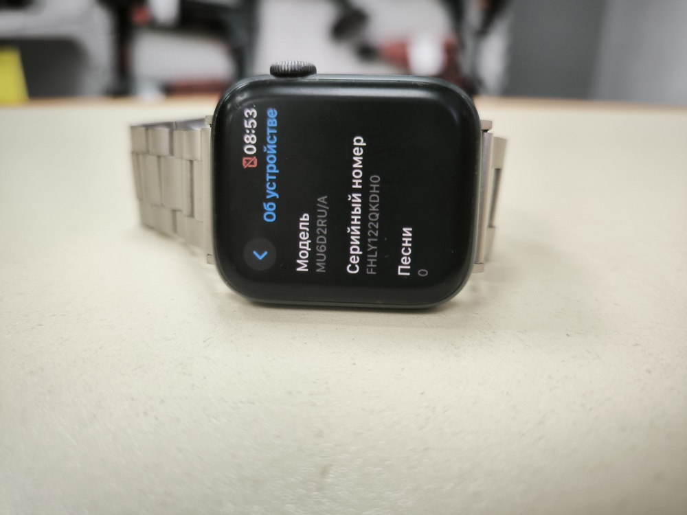 Смарт-часы Apple Watch Series 4 44 мм