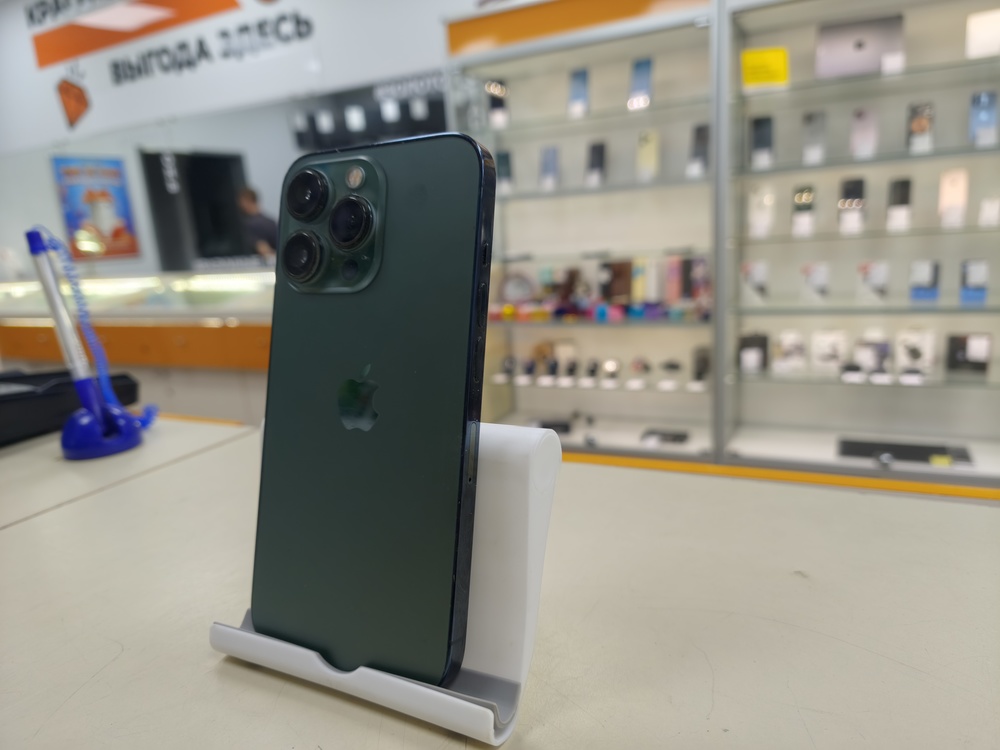 Смартфон Apple iPhone 13 Pro 256Gb