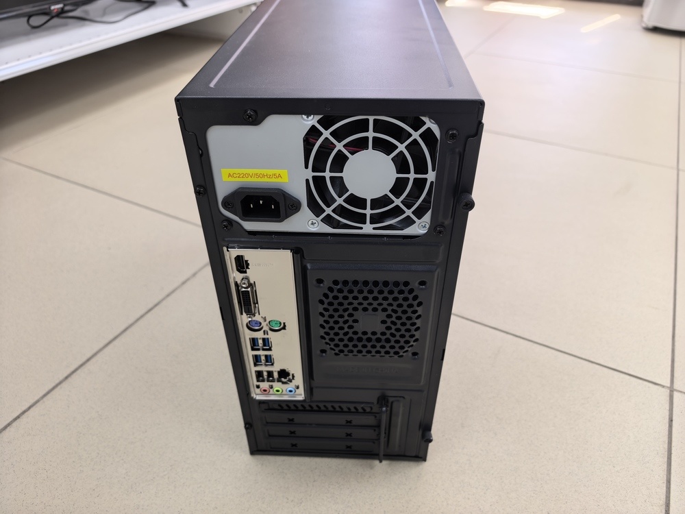 Системный блок Noname; Ryzen 5 3400G, Radeon RX Vega 11, 8 Гб, 500 Гб, Нет