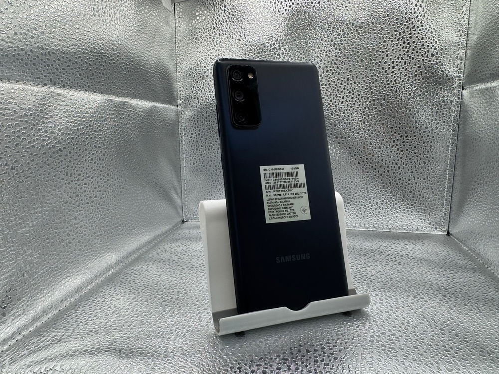 Смартфон Samsung Galaxy S20 FE 6/128