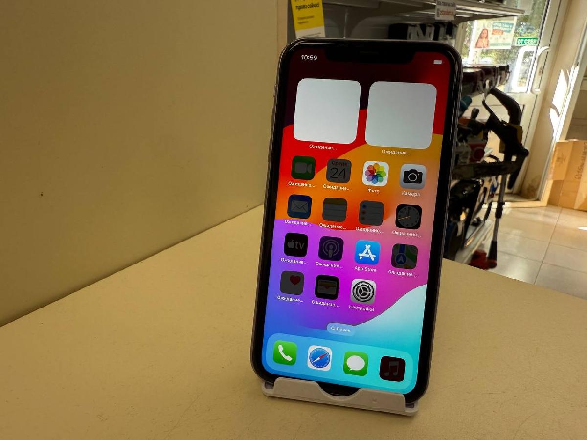 Смартфон Apple iPhone 11 64Gb