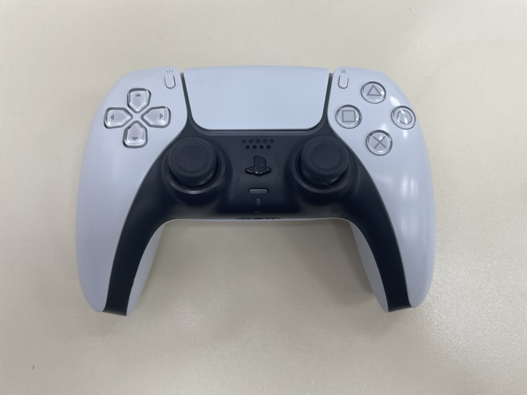 Игровая приставка PlayStation 5 825Gb (С дисководом)