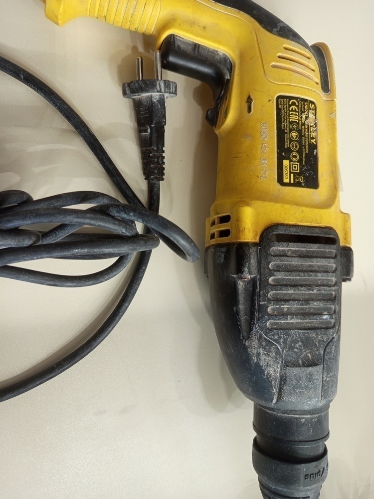 Перфоратор Stanley SHR 263