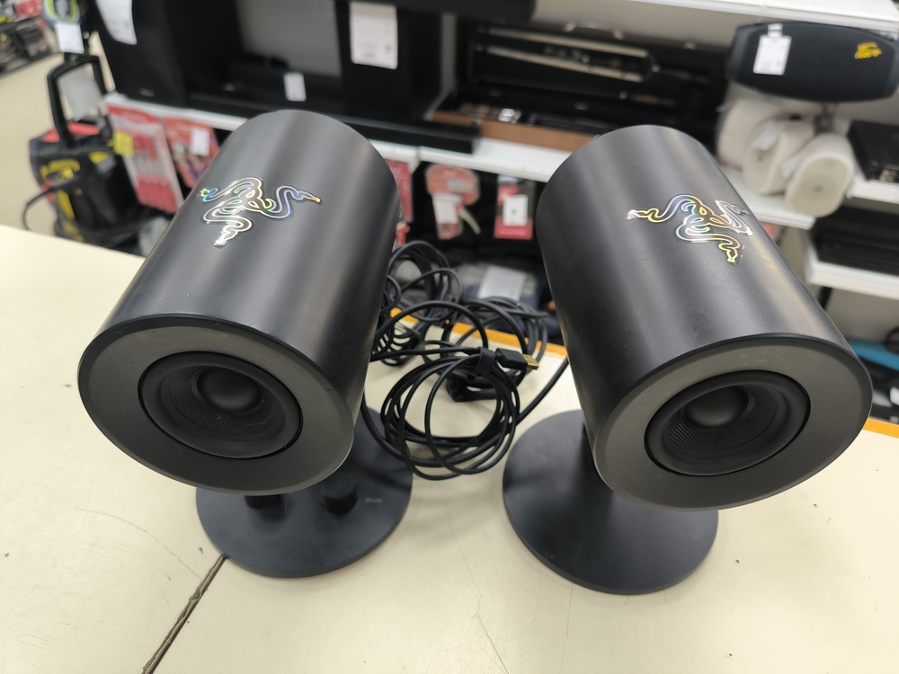 Колонки Razer NOMMO