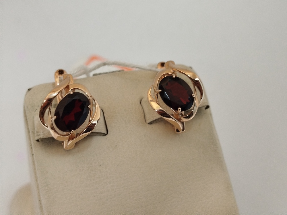 СКМ585 СЕРЬГИ С КАМНЕМ (Au 585)