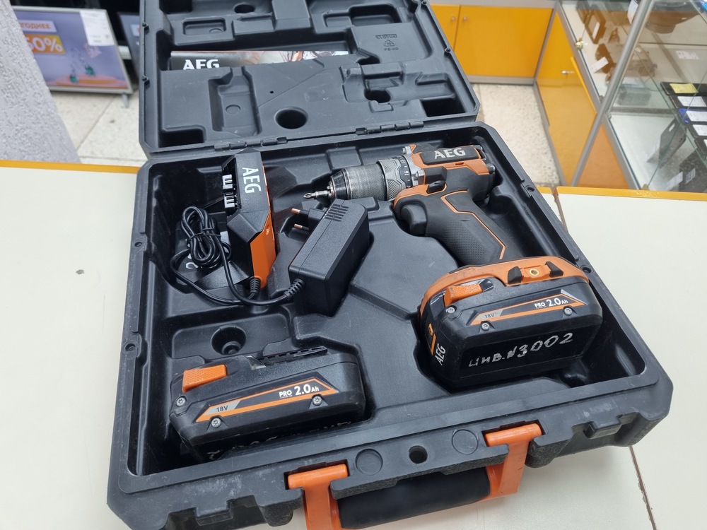 Шуруповерт AEG BS18SBL