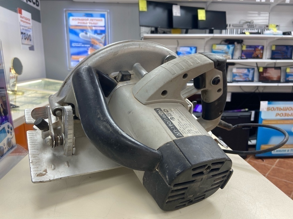 Дисковая пила Интерскол ДП-190/1600М