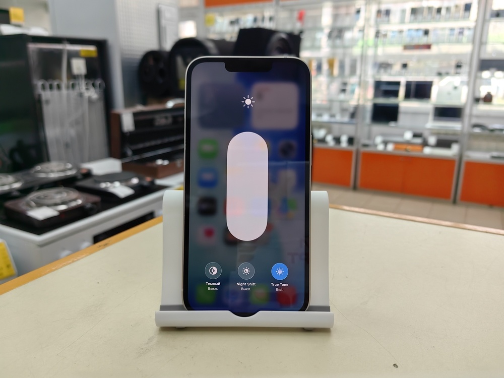 Смартфон Apple iPhone 13 128Gb