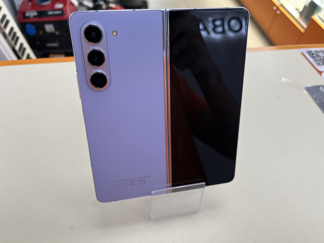 Смартфон Samsung Galaxy Z Fold5 12/512