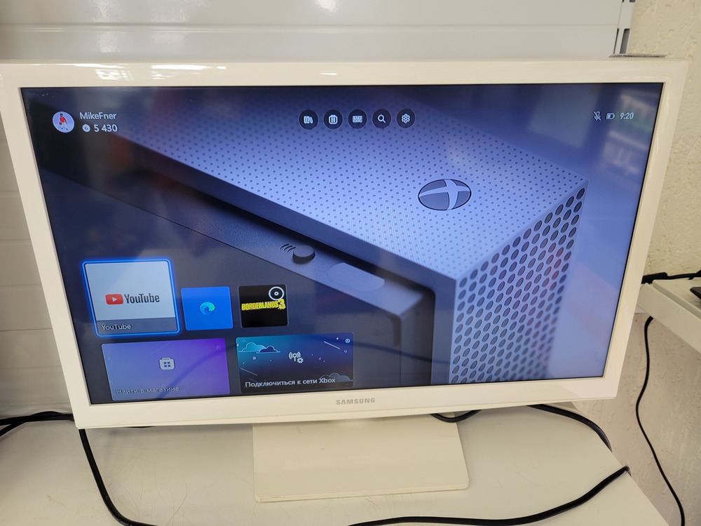 LED Телевизор Samsung UE24H4080AU