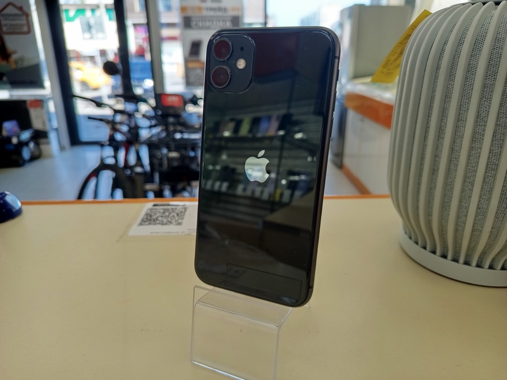 Смартфон Apple iPhone 11 128Gb