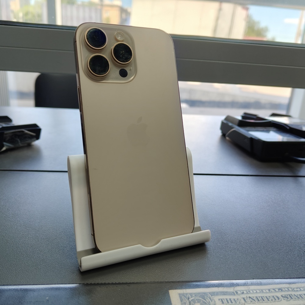 Смартфон Apple Iphone 16 Pro Max 256Gb