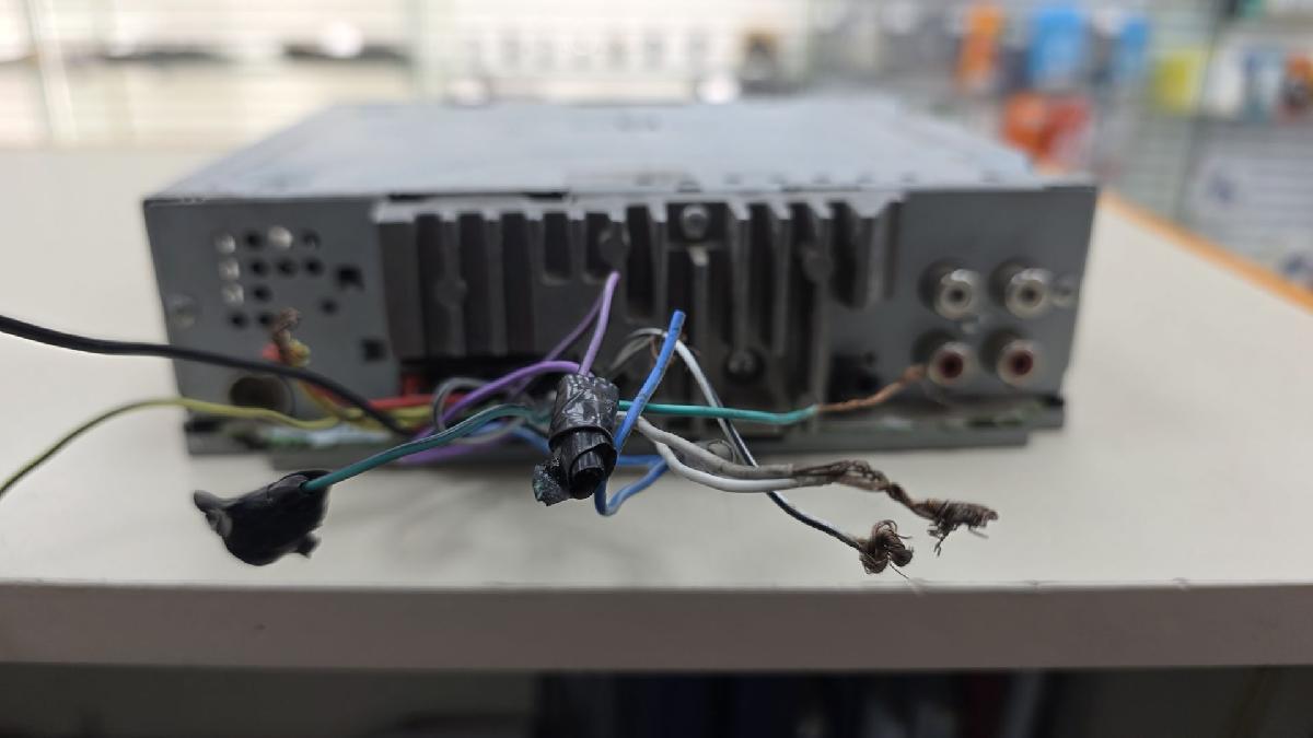 Автомагнитола Pioneer MVH-150UI