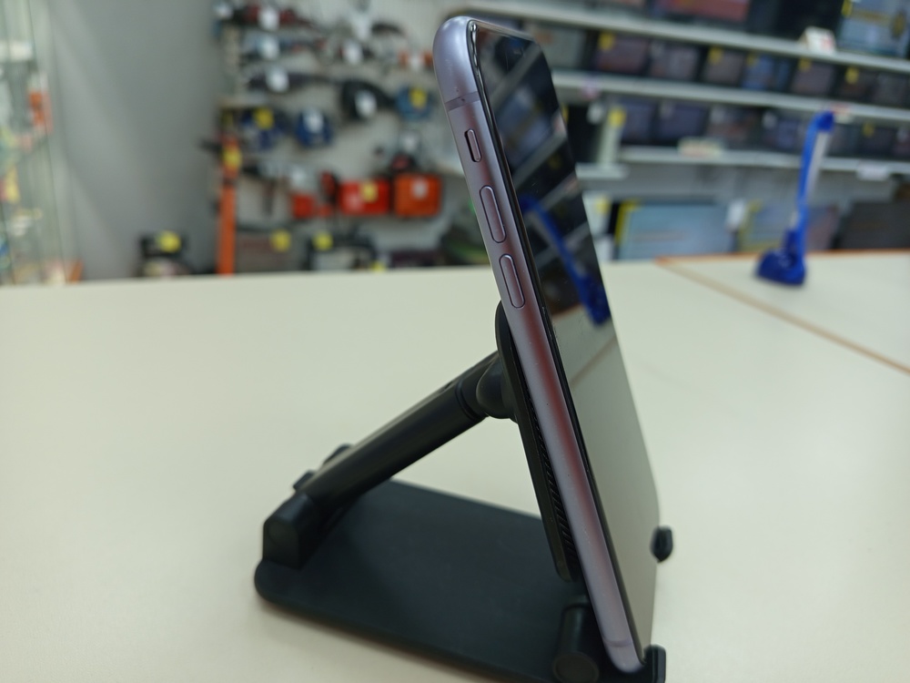 Смартфон Apple iPhone 11 128Gb