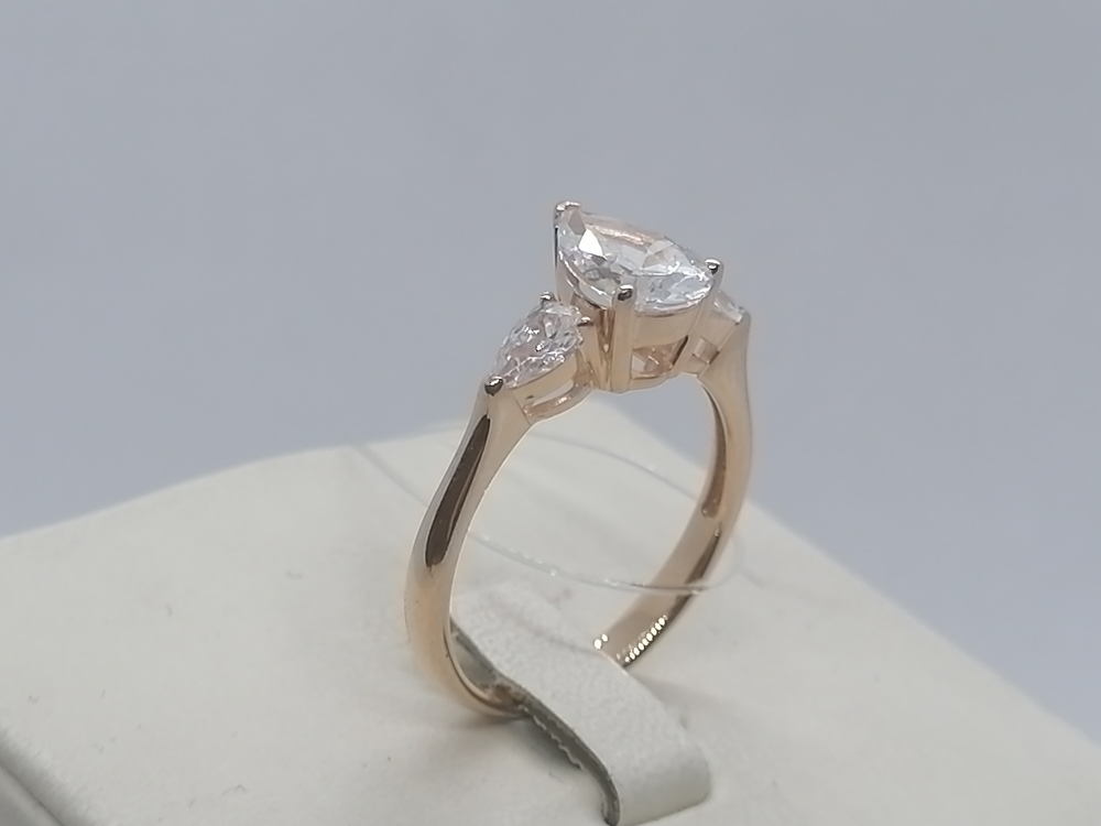 КОЛЬЦО С КАМНЯМИ (Au 585)