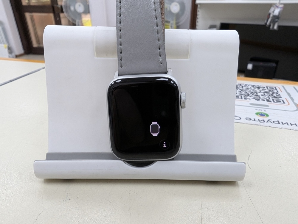 Смарт-часы Apple Watch SE 2022 40mm