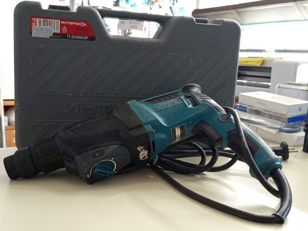 Перфоратор Makita HR2610
