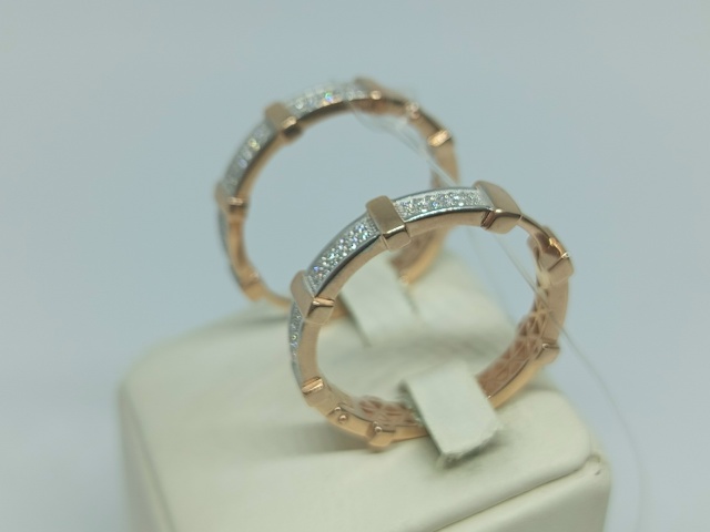С5056 СЕРЬГИ КОЛЬЦА с камнями (Au 585)