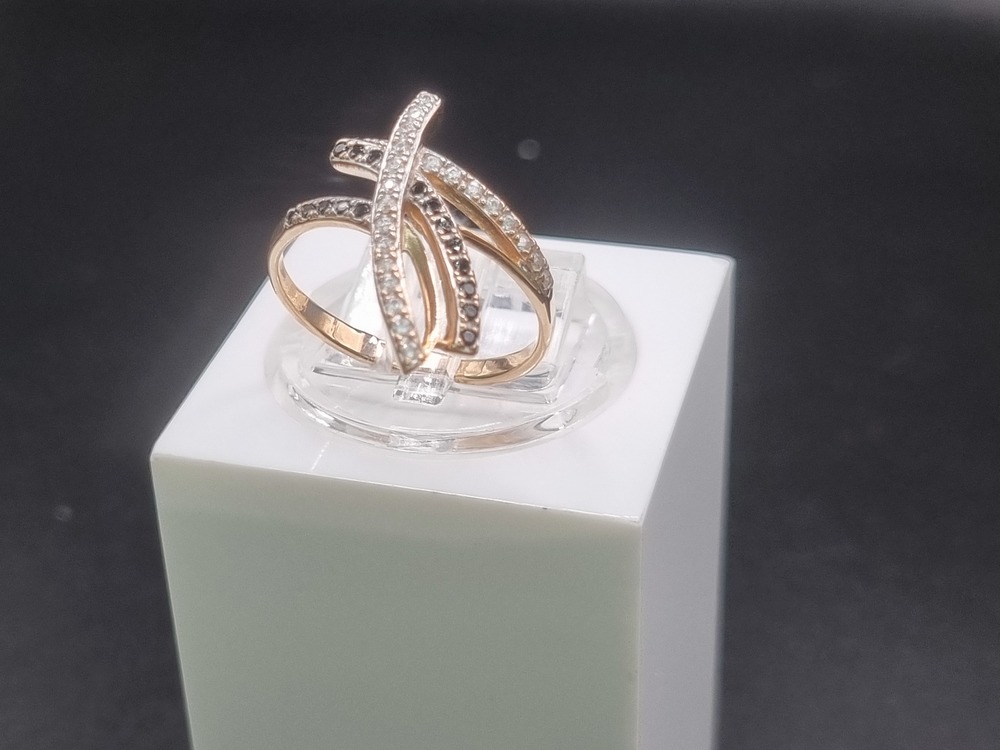 КОЛКМИ585 КОЛЬЦО С КАМНЯМИ (Au 585)