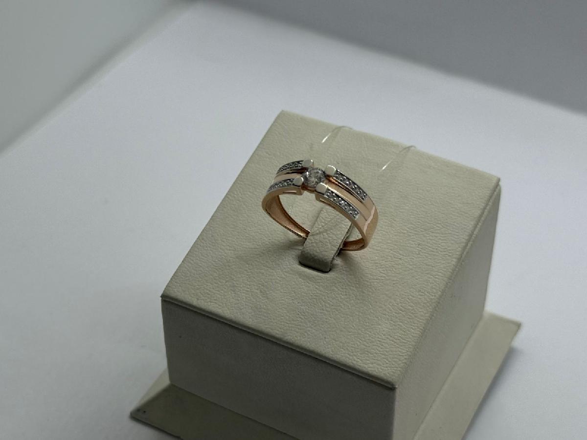 КОЛЬЦО С КАМНЯМИ (Au 585)