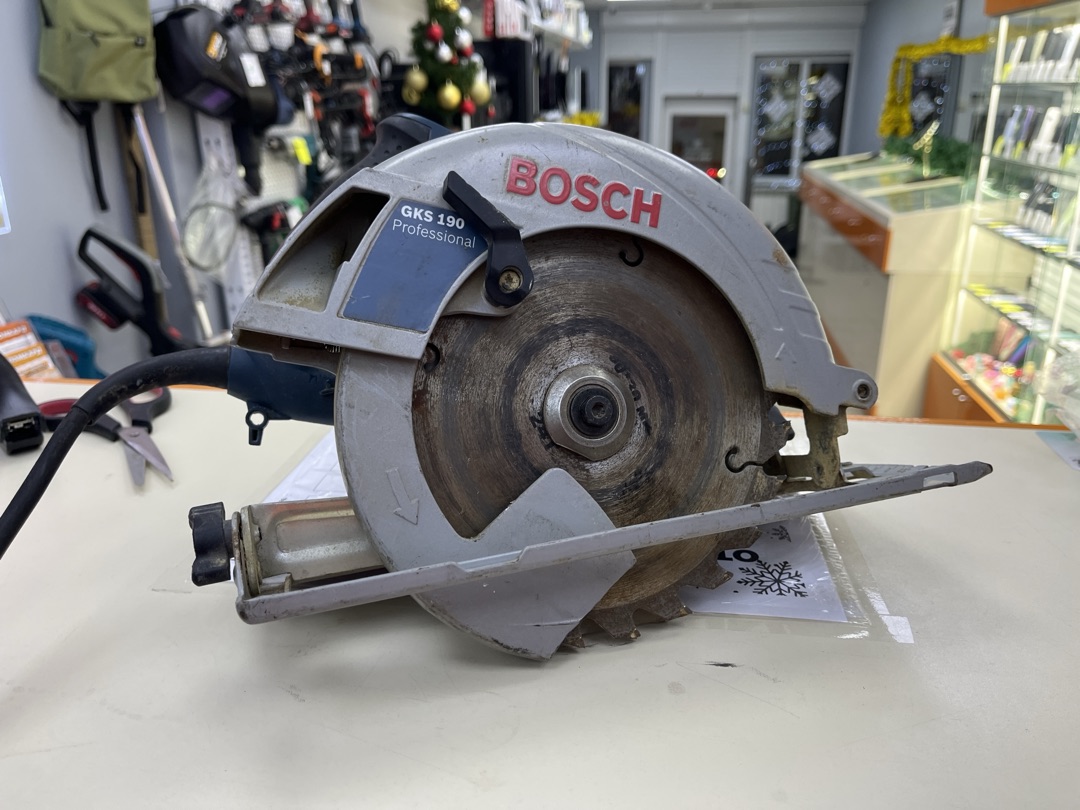 Дисковая пила Bosch GKS 190