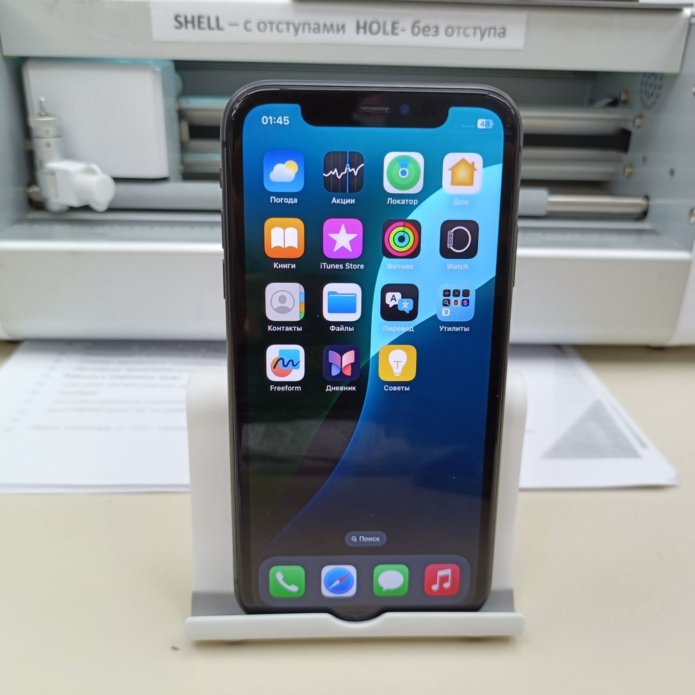 Смартфон Apple iPhone 11 64Gb