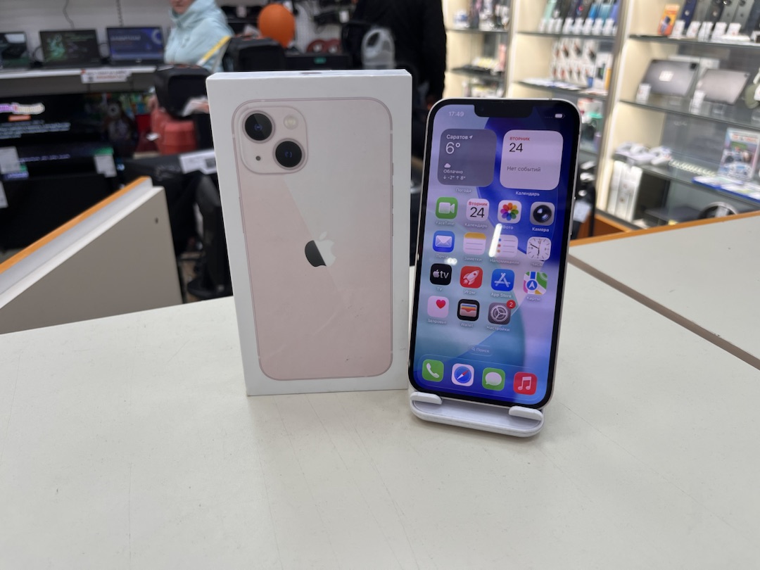 Смартфон Apple iPhone 13 128Gb