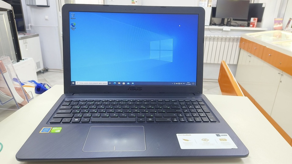 Ноутбук ASUS; Pentium 4417U, GeForce MX110, 4 Гб, Нет, 1 Tb