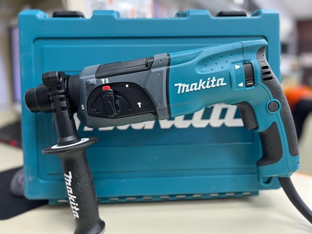 Перфоратор Makita HR 2470