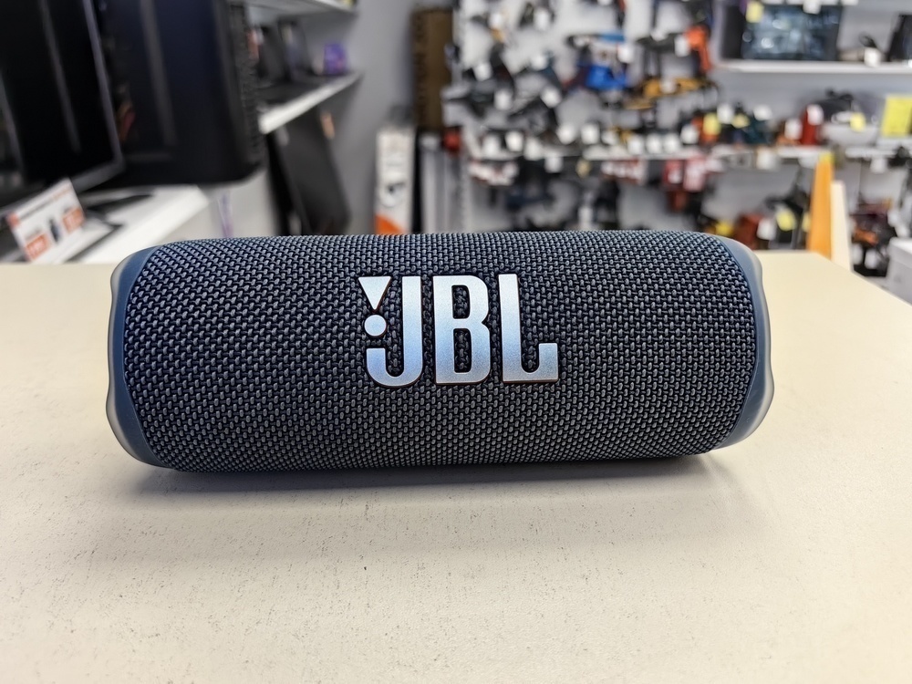 Портативная акустика JBL Flip 6;