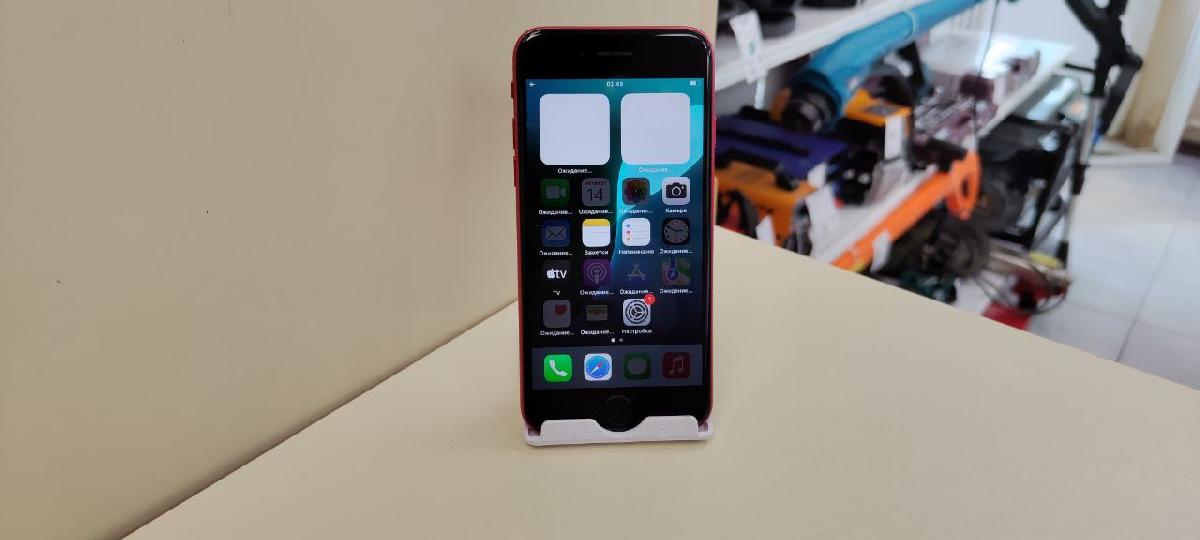 Смартфон Apple iPhone SE 2020 64Gb